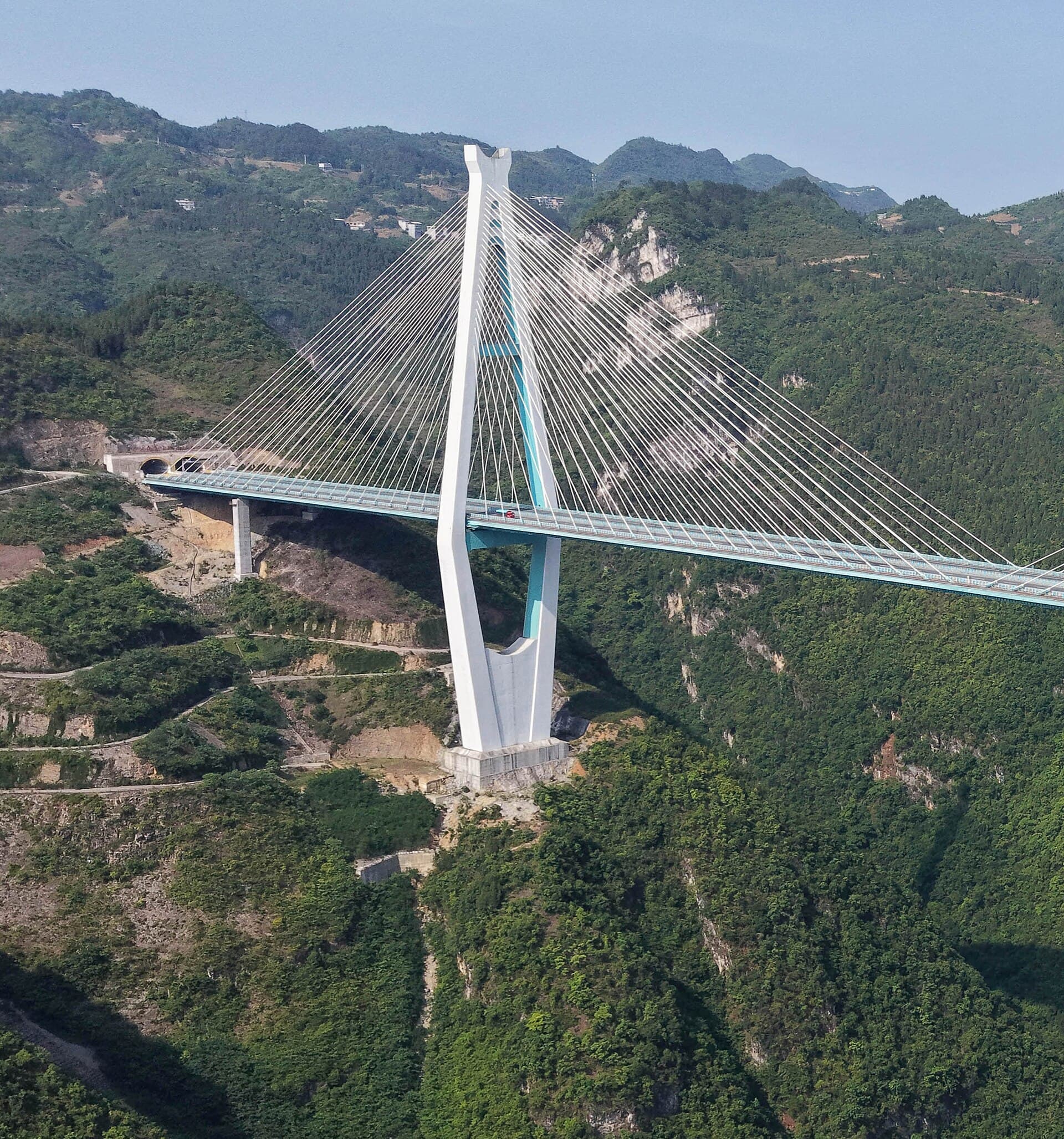 赤水河谷当代桥景